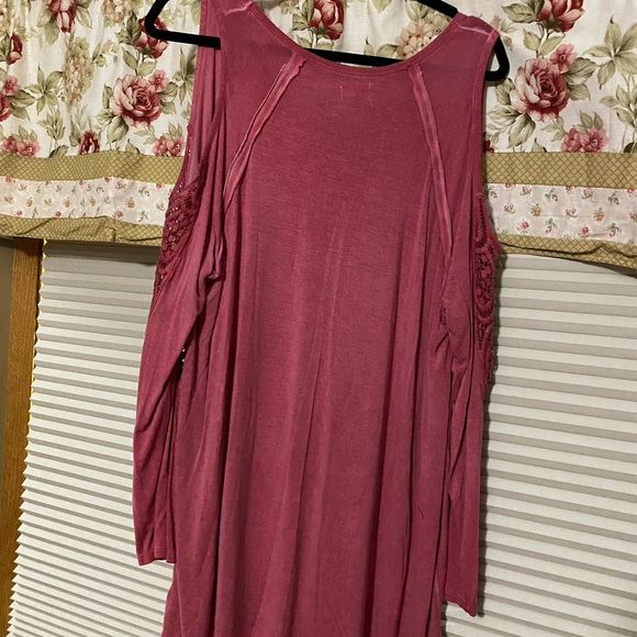Cute pink tunic with cold shoulders - Picture 4 of 4